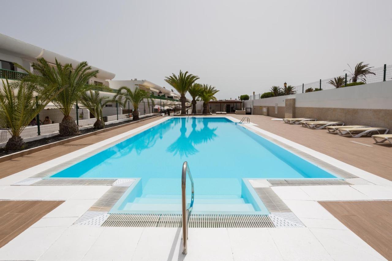 Home2Book Casa Los Chispos Corralejo, Terrace&Pool Bagian luar foto